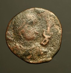 IS33-29 ZANGIDS, al-Salih Isma’il, AH569-577. AE, Halab AH571, Roman-syle bust