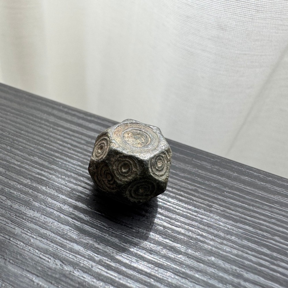 Medieval Polyhedral Islamic weight – half Uqiyyah / 2 dirhams (14.73g) @m1365