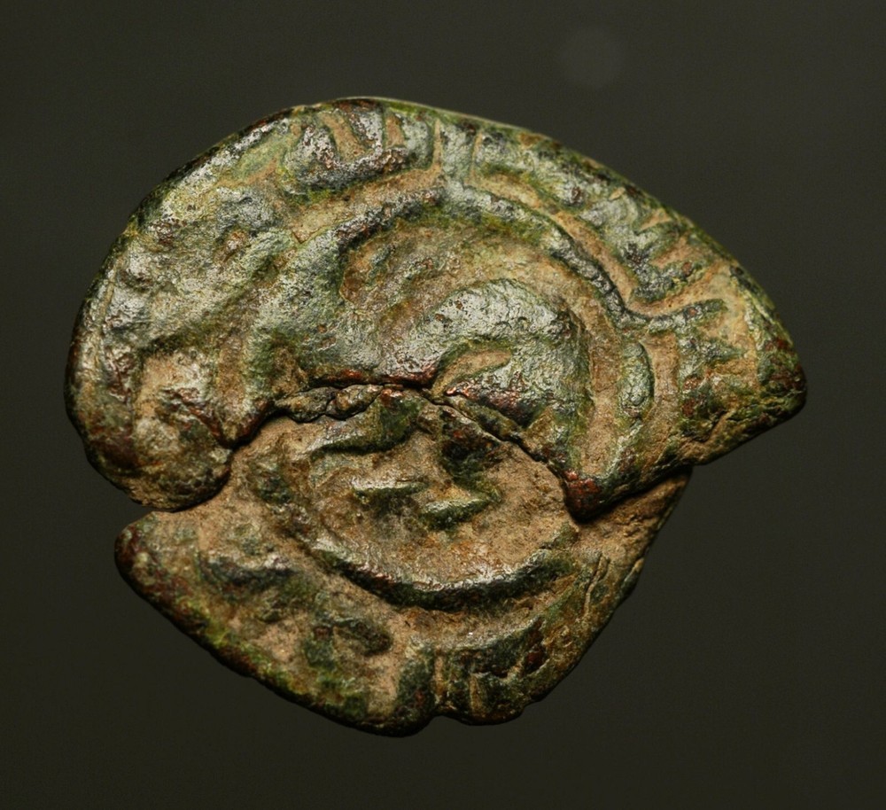 IS28-86 UMAYYAD, AE fals, Hims c.126-130AH. Jerboa. names Bishr b. Marwan