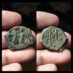 Umayyad Bronze Fals Islamic Byzantine Period Three Standing Caliphs Coin