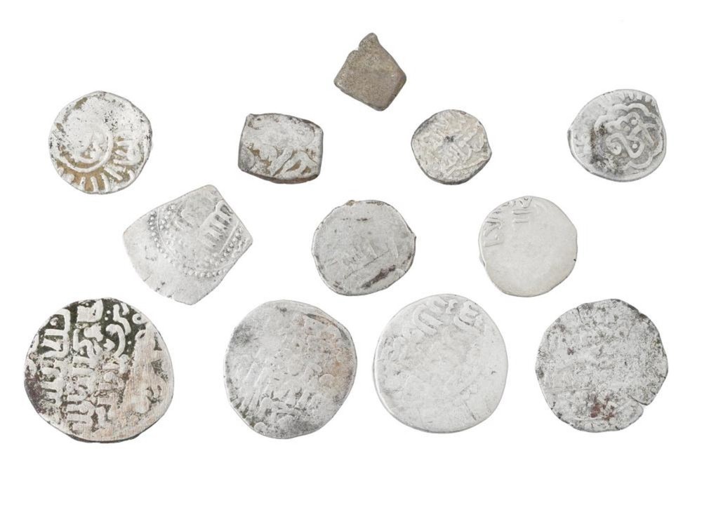 Set of 12 ancient Islamic Mamluk period silver coins, 21.2 g (1250-1517 AD)